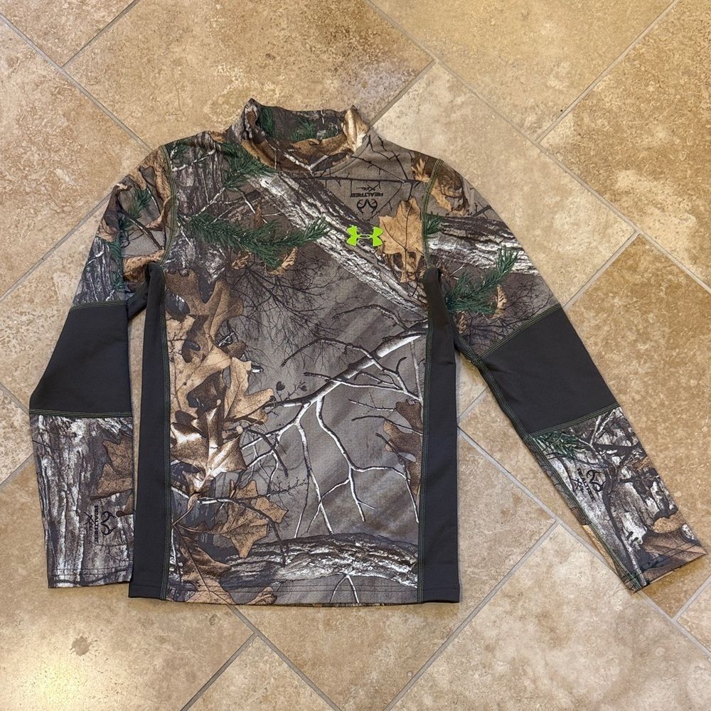 Under Armour Kids' YM Camo Long-Sleeve ColdGear Scent Control - Green/Brown/Gray
